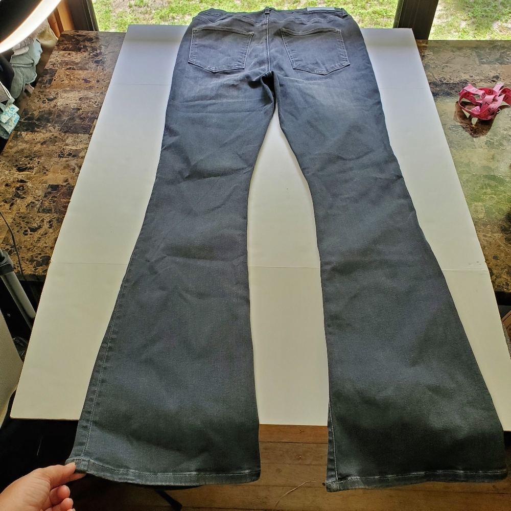 7 For All Mankind - Picture 13 of 14